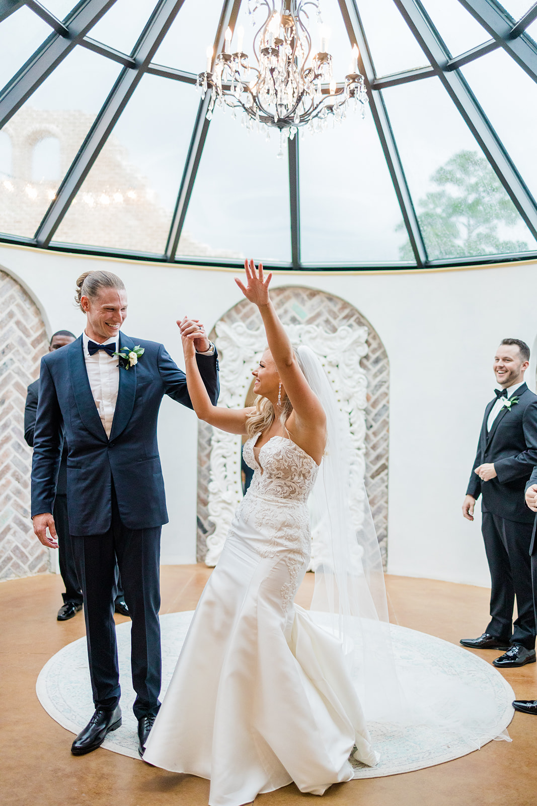 A Gorgeous Luxury Texas Wedding in the Summer: I am thrilled to share the magical love story of Meghan and Jordan as witnessed through my lens. I had the incredible honor of capturing their unforgettable day at Iron Manor in Montgomery, Texas.