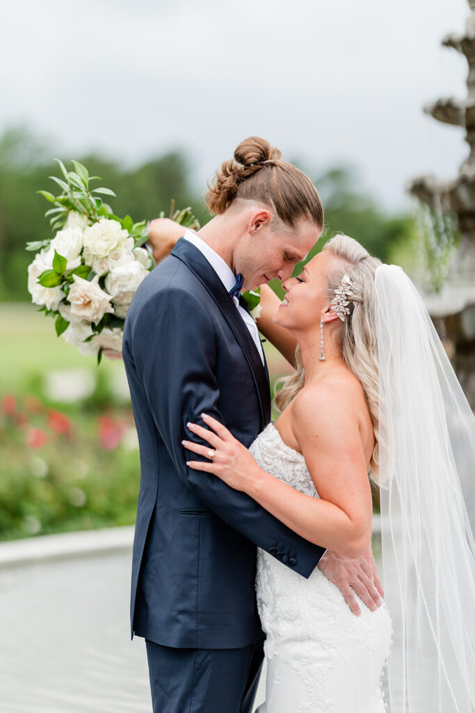 A Gorgeous Luxury Texas Wedding in the Summer: I am thrilled to share the magical love story of Meghan and Jordan as witnessed through my lens. I had the incredible honor of capturing their unforgettable day at Iron Manor in Montgomery, Texas.